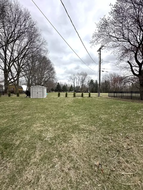 Exterior - 1118 Bryan St, Normal, IL 61761 photo 2 of 4