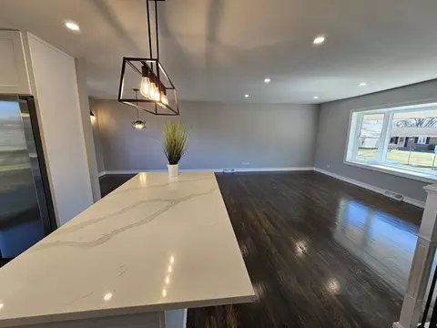 Living - 4010 Hudson Dr, Hoffman Estates, IL 60192 photo 2 of 2