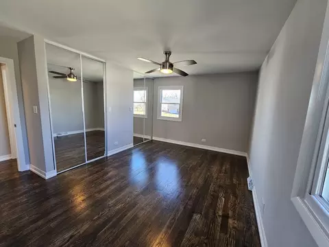Bedroom - 4010 Hudson Dr, Hoffman Estates, IL 60192 photo 1 of 2