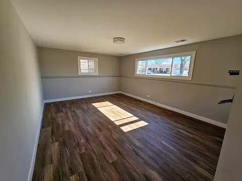 Other - 4010 Hudson Dr, Hoffman Estates, IL 60192 photo 4 of 6