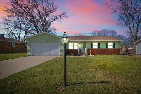 2601 S Anderson St, Urbana, IL 61801