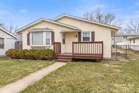 1459 E Broadway St, Bradley, IL 60915 photo 2