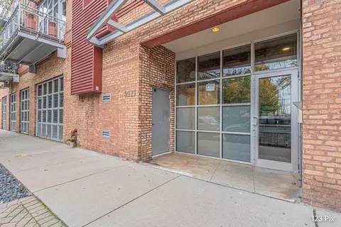 2111 W Churchill St #312, Chicago, IL 60647