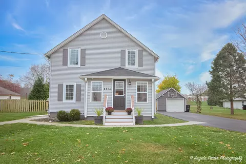 2204 Church St, Johnsburg, IL 60051