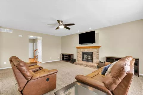 3407 Weeping Cherry Ct, Champaign, IL 61822 photo 7
