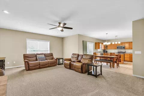 3407 Weeping Cherry Ct, Champaign, IL 61822 photo 9