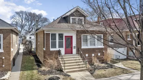 1108 Lyman Ave, Oak Park, IL 60304