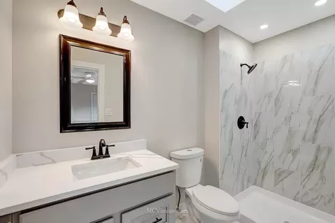 Bath - 3307 Bernice Rd, Lansing, IL 60438 photo 2 of 2