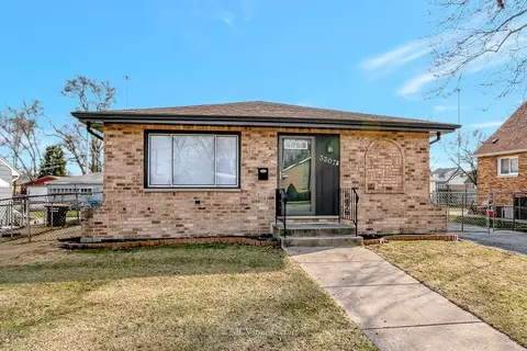 3307 Bernice Rd, Lansing, IL 60438