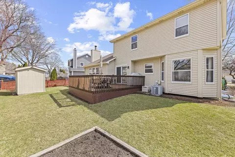 Exterior - 1239 Windemere Ave, Naperville, IL 60564 photo 4 of 7