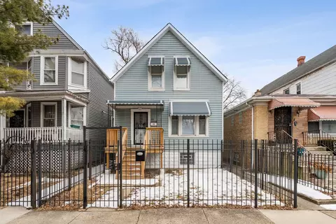565 N Lockwood Ave, Chicago, IL 60644