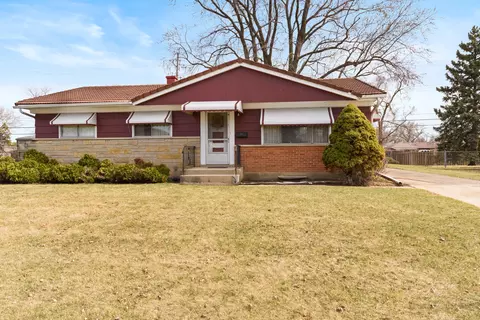 925 Spruance Pl, Des Plaines, IL 60016
