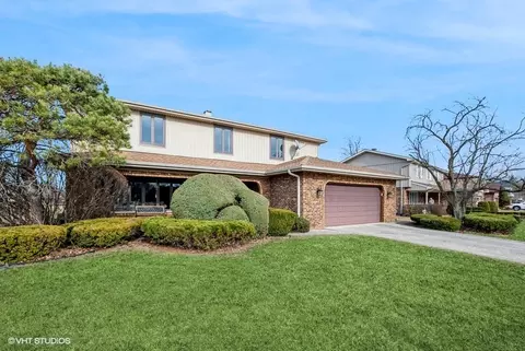 13647 Lincolnshire Dr, Orland Park, IL 60462