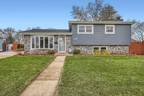534 N Grace St, Lombard, IL 60148