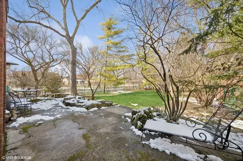 Exterior - 3045 Payne St, Evanston, IL 60201 photo 4 of 4