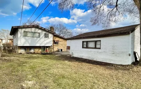 Exterior - 120 N May St, Addison, IL 60101 photo 2 of 2