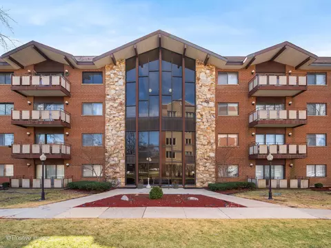 2311 183rd St #201, Homewood, IL 60430