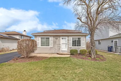 8808 167th Pl, Orland Hills, IL 60487