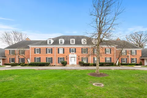 7323 Heritage Ct #2E, Frankfort, IL 60423