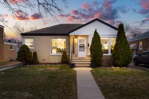 2326 S 2nd Ave, North Riverside, IL 60546
