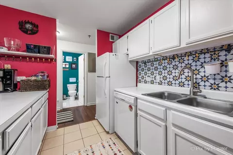 3255 Kirchoff Rd #308, Rolling Meadows, IL 60008 photo 11