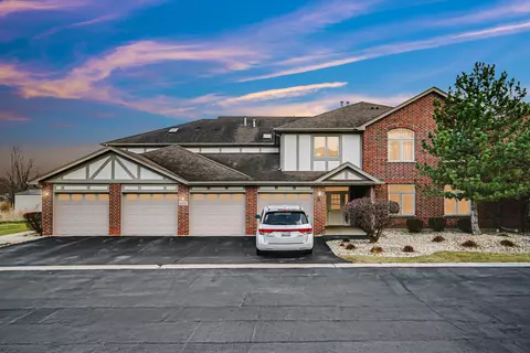 6257 Kallsen Dr #2, Tinley Park, IL 60477
