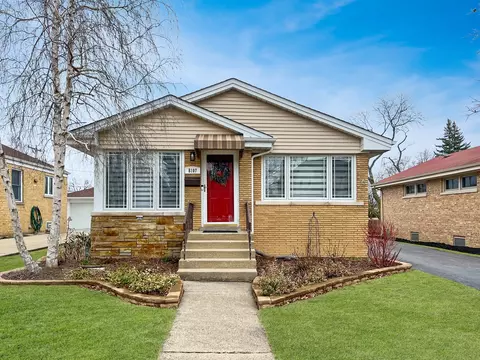 8107 N Washington St, Niles, IL 60714