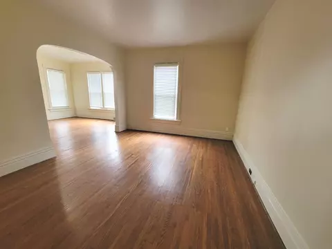 Living - 1016 Post St, Ottawa, IL 61350 photo 6 of 8