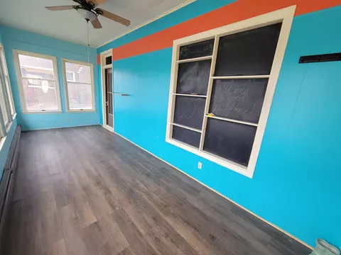 Exterior - 1016 Post St, Ottawa, IL 61350 photo 5 of 12