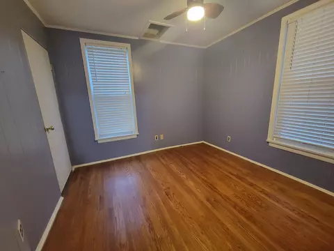 Bedroom - 1016 Post St, Ottawa, IL 61350 photo 5 of 6