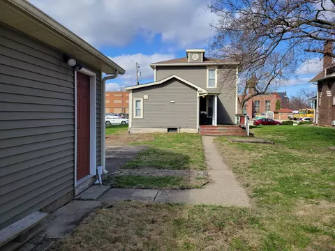 Exterior - 1016 Post St, Ottawa, IL 61350 photo 7 of 12