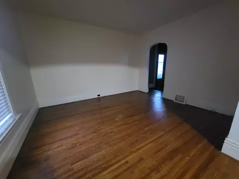 Living - 1016 Post St, Ottawa, IL 61350 photo 8 of 8