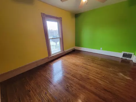 Bedroom - 1016 Post St, Ottawa, IL 61350 photo 4 of 6