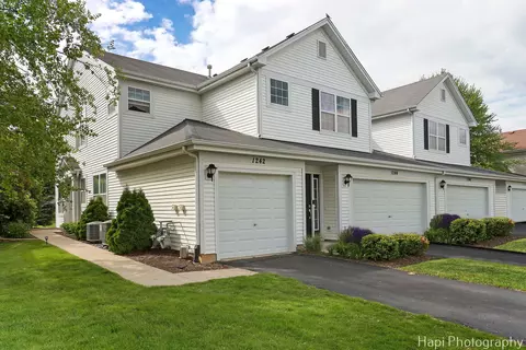 1242 Chesterton Dr #2, Fox Lake, IL 60020