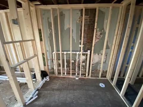 Bath - 10757 S Champlain Ave, Chicago, IL 60628 photo 2 of 2