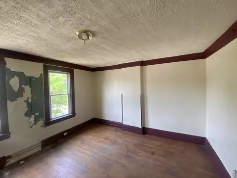 10763 S Champlain Ave, Chicago, IL 60628 photo 6