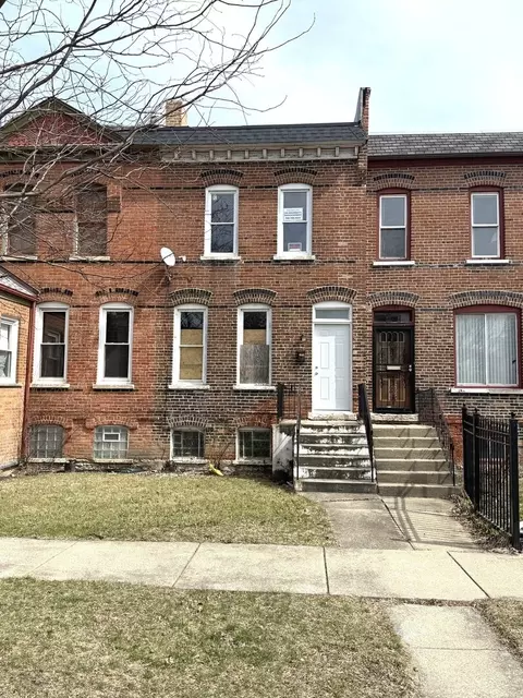 10763 S Champlain Ave, Chicago, IL 60628