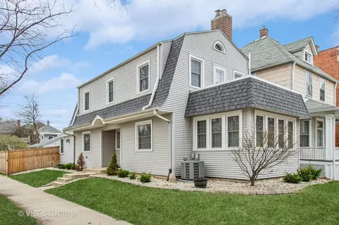 300 Adams St, Oak Park, IL 60304