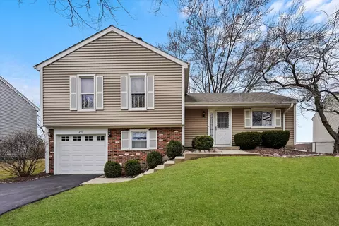 209 Burnside Cir, Bartlett, IL 60103
