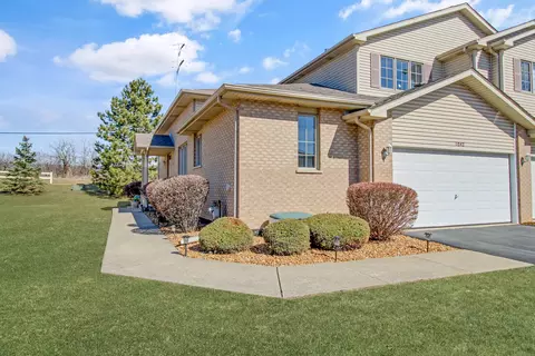 11042 Quail Dr, Mokena, IL 60448