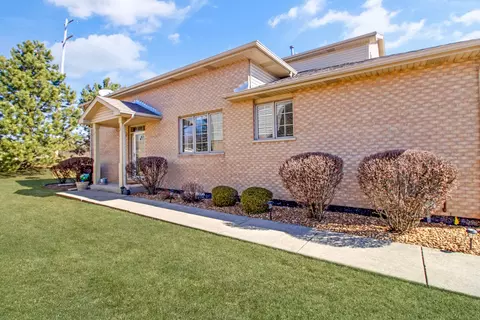 11042 Quail Dr, Mokena, IL 60448 photo 4