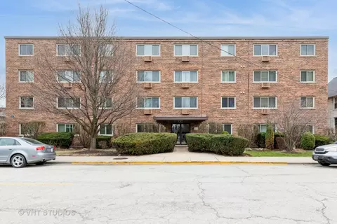 477 Graceland Ave #4D, Des Plaines, IL 60016