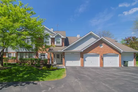 879 Pas Ct #101, Naperville, IL 60563