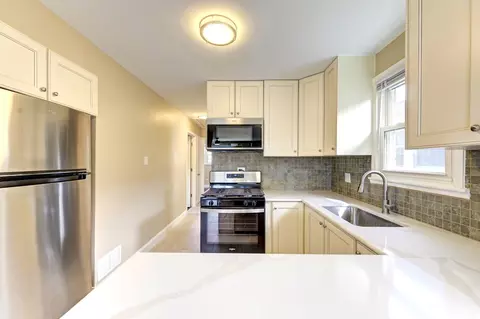 2746 E 127th St, Chicago, IL 60633 photo 4