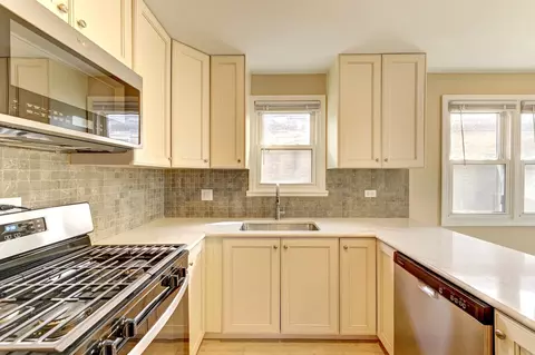 2746 E 127th St, Chicago, IL 60633 photo 3
