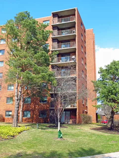 1 Bloomingdale Pl #509, Bloomingdale, IL 60108