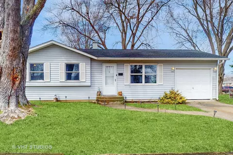 1721 11th Ave, Belvidere, IL 61008