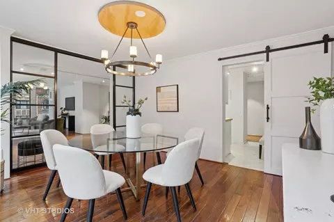 Dining - 200 E Delaware Pl #3D, Chicago, IL 60611 photo 3 of 5