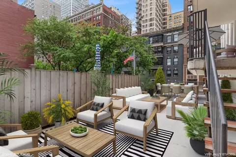 Exterior - 200 E Delaware Pl #3D, Chicago, IL 60611 photo 2 of 4