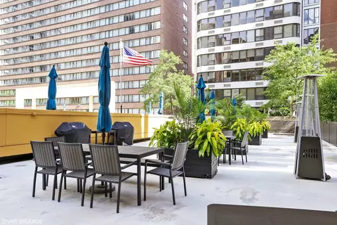 Exterior - 200 E Delaware Pl #3D, Chicago, IL 60611 photo 4 of 4